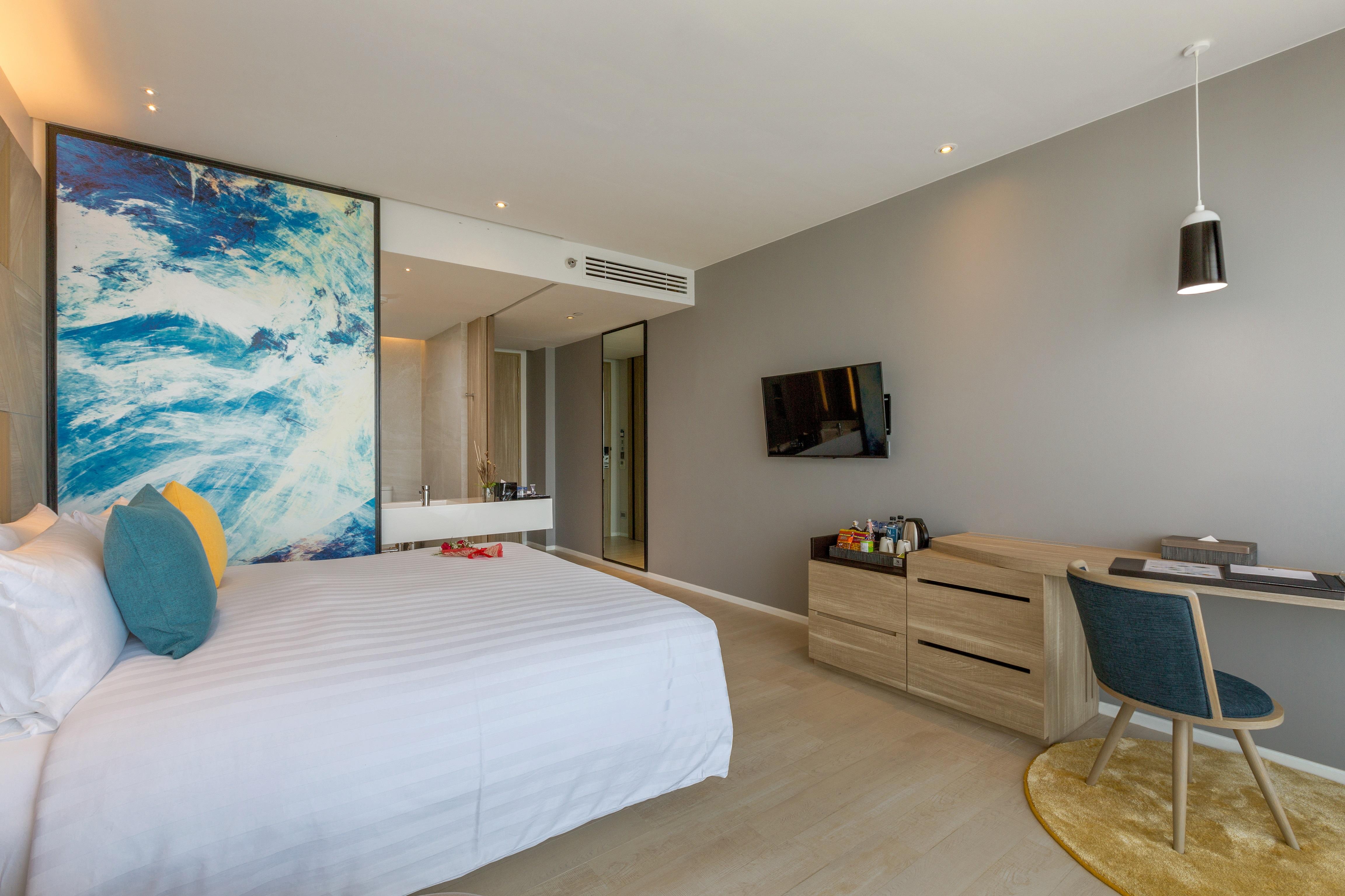 The Nature Phuket - Sha Extra Plus Экстерьер фото A room at the Cape Town Protea Hotel